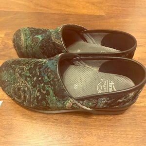 Dansko shoes